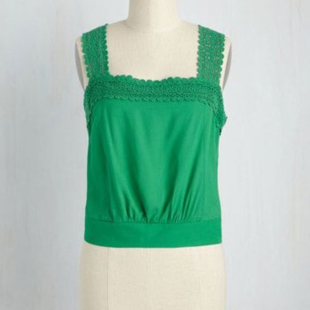 ModCloth Out on a Trim top size M